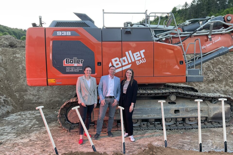 neotares_Presse_Erfolgreicher Meilenstein mit neotares: Spatenstich bei der Sparkasse Tauberfranken_2025_01